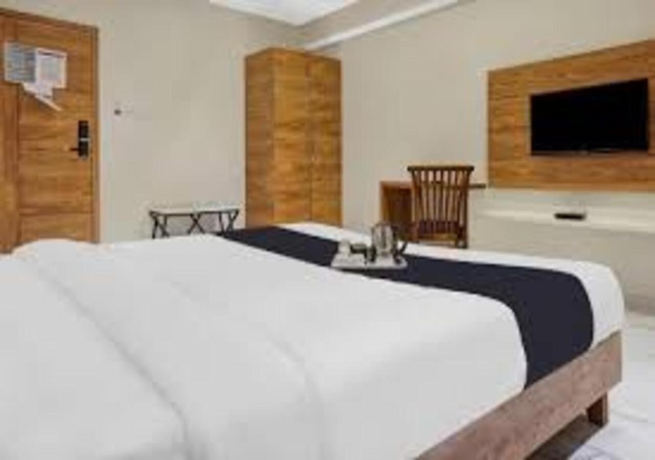 L P Regency, Pune Ngoại thất bức ảnh
